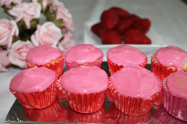 Strawberry Yogurt Mini Cupcakes