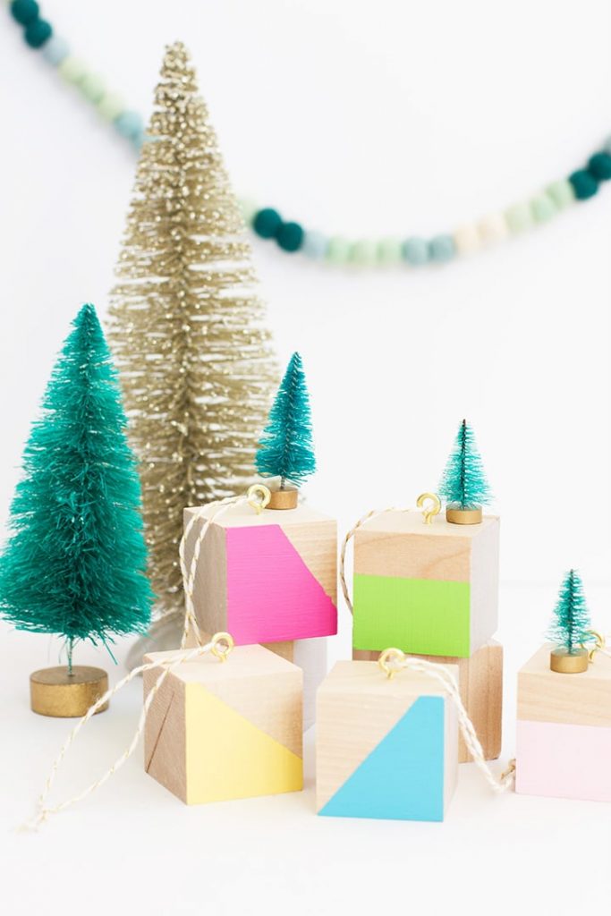 Christmas Decorations: Easy DIY Christmas Decorations - Bright Star Kids