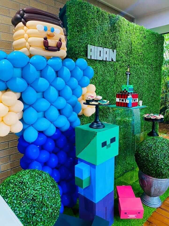 Minecraft Birthday Decoration: Ideas and Free Downloads