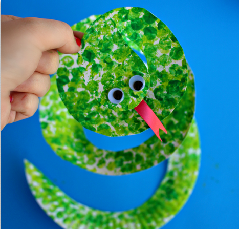 Simple Paper Plate Learning Activities for Preschoolers and Toddlers