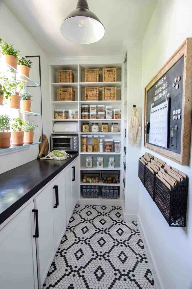 7 Pantry Organization Ideas for Your Dream Kitchen